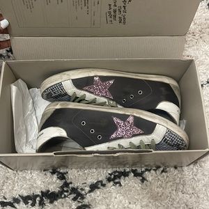 Golden Goose Superstars